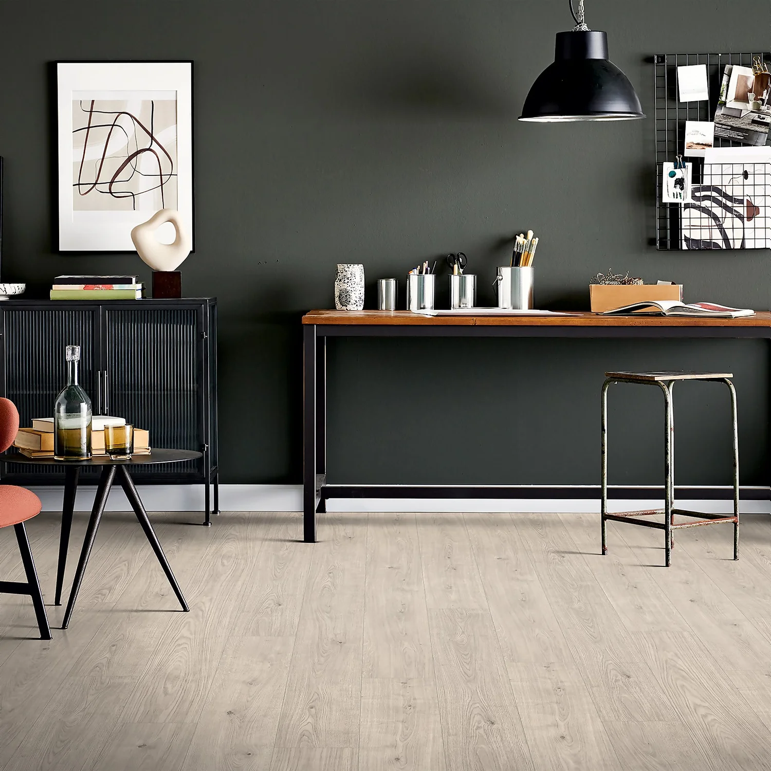 EGGER HOME Grey Berdal Oak 8mm Laminate Flooring - Image 2