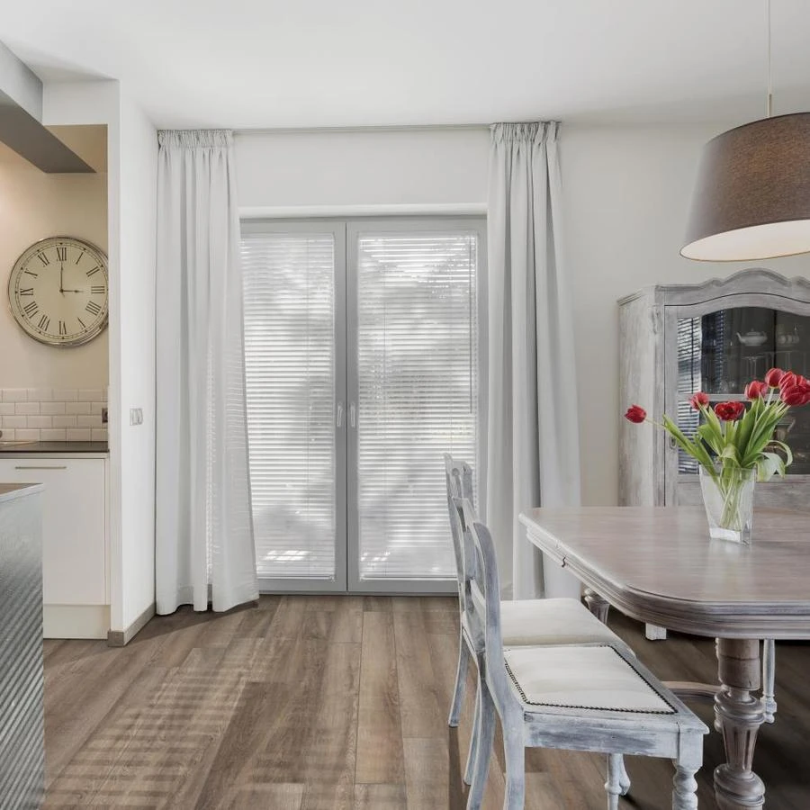 SMARTCORE Ultra 8-Piece 5.91-in X 48.03-in Columbia Oak Luxury Vinyl Plank Flooring - Image 6